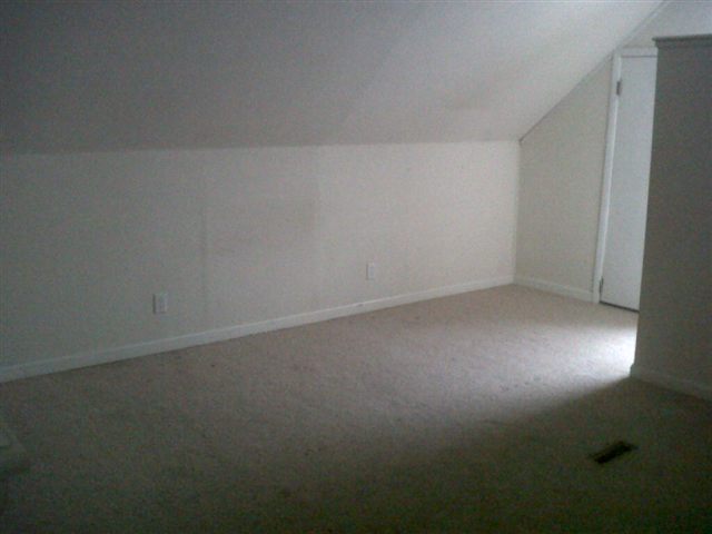 2024 Telegraph Road Davenport, IA 52804 - Photo 10 of 11 Gallery Image 10