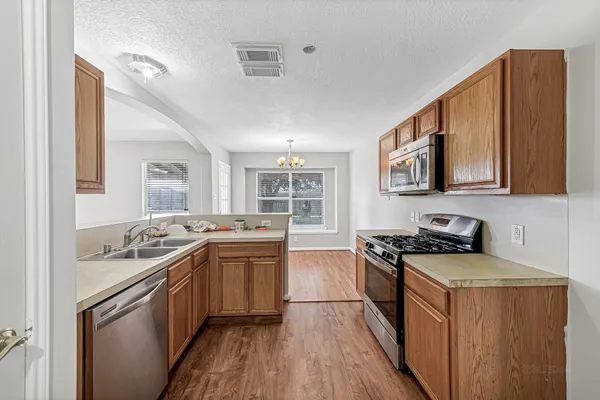 $1,800 | 20347 Hunterclif Lane, Katy, TX 77449