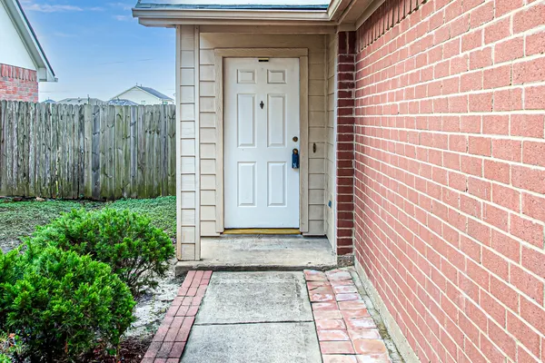 $1,800 | 20347 Hunterclif Lane, Katy, TX 77449