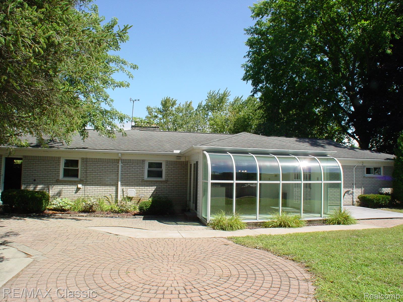 47605 Powell Road Plymouth, MI 48170 - Photo 3 of 25 DSC02452.JPG