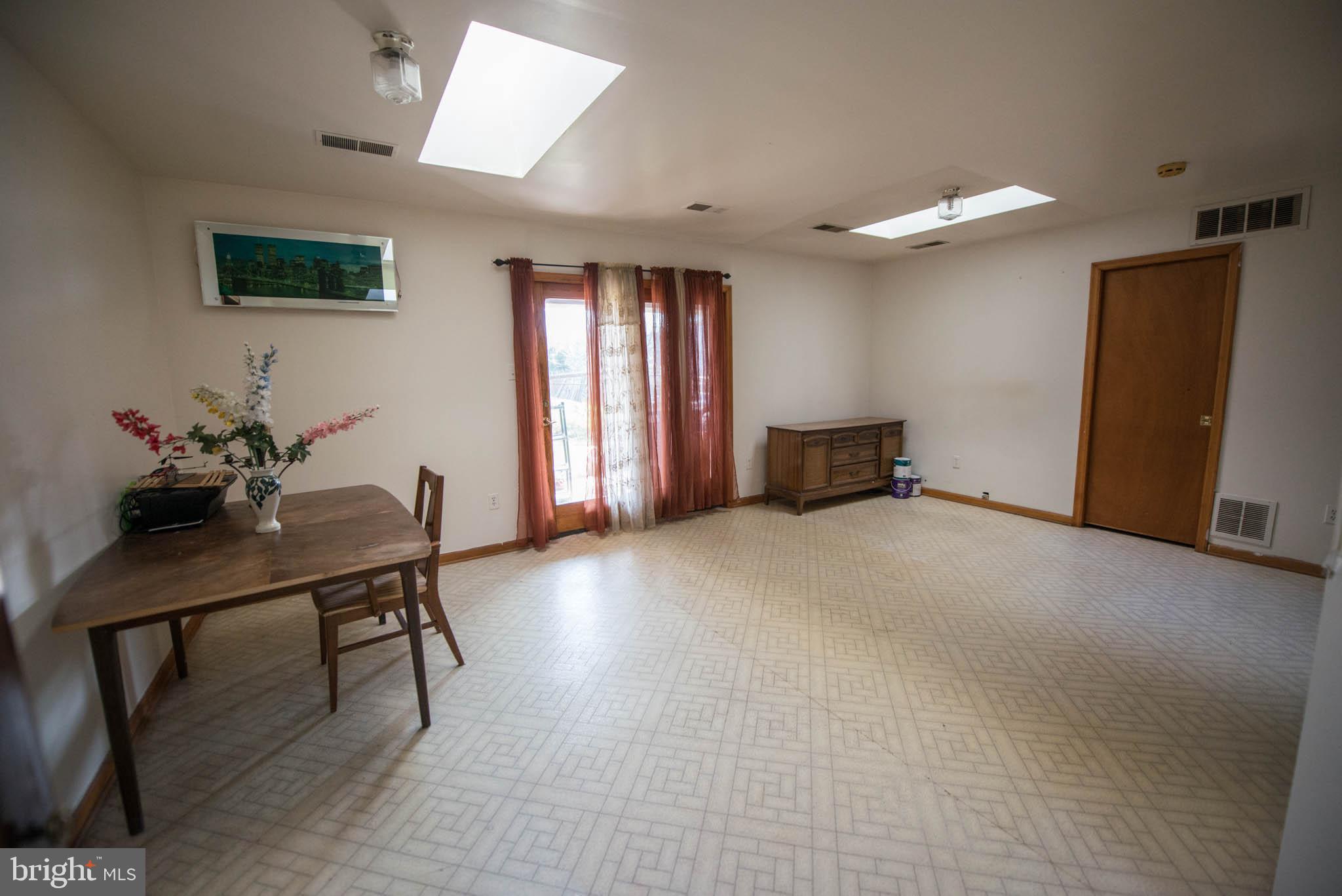 704 Schwab Road Hatfield, PA 19440 - Photo 8 of 19 Family Room