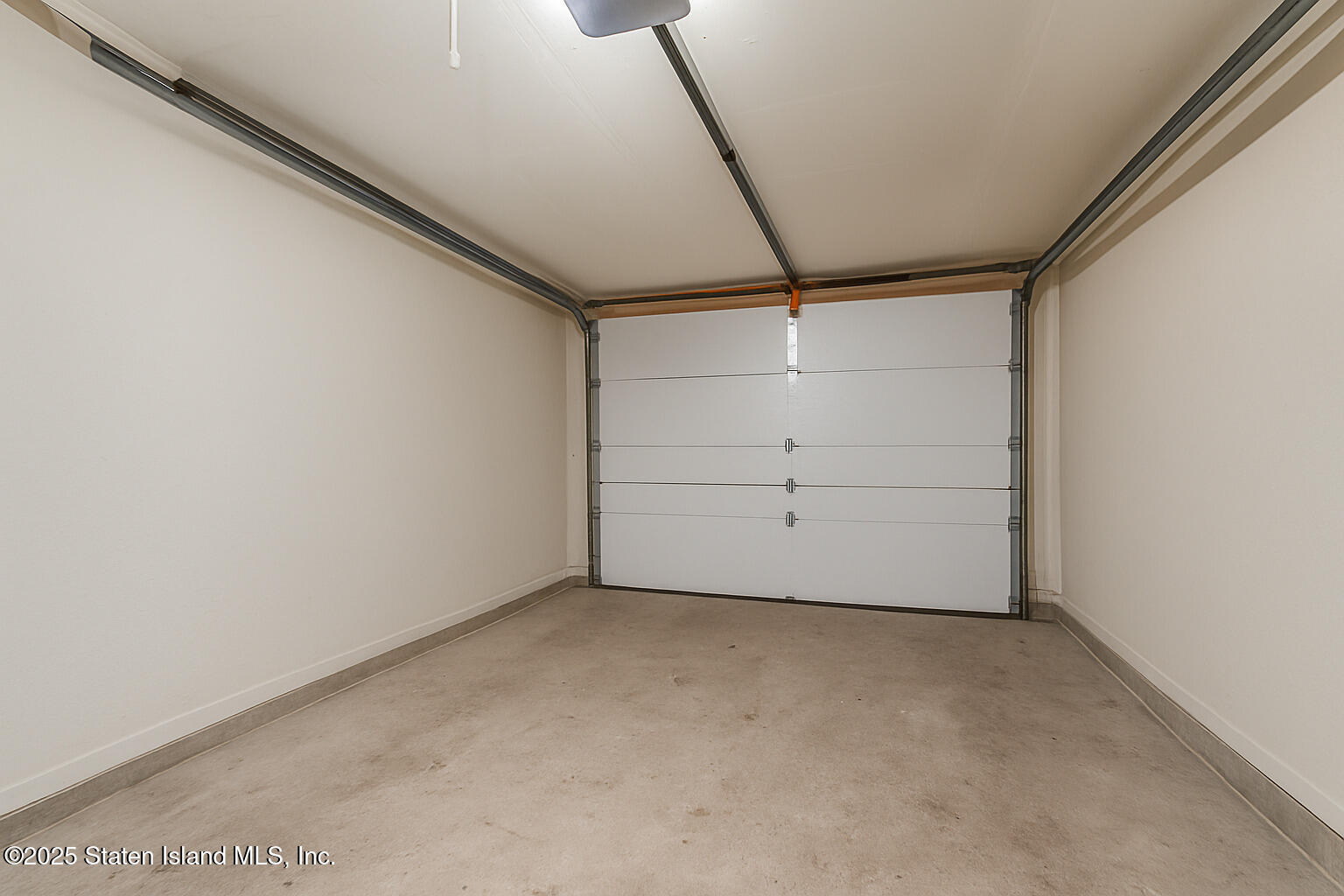 41 Wolcott Avenue Staten Island, NY 10312 - Photo 16 of 33 a view of an empty room