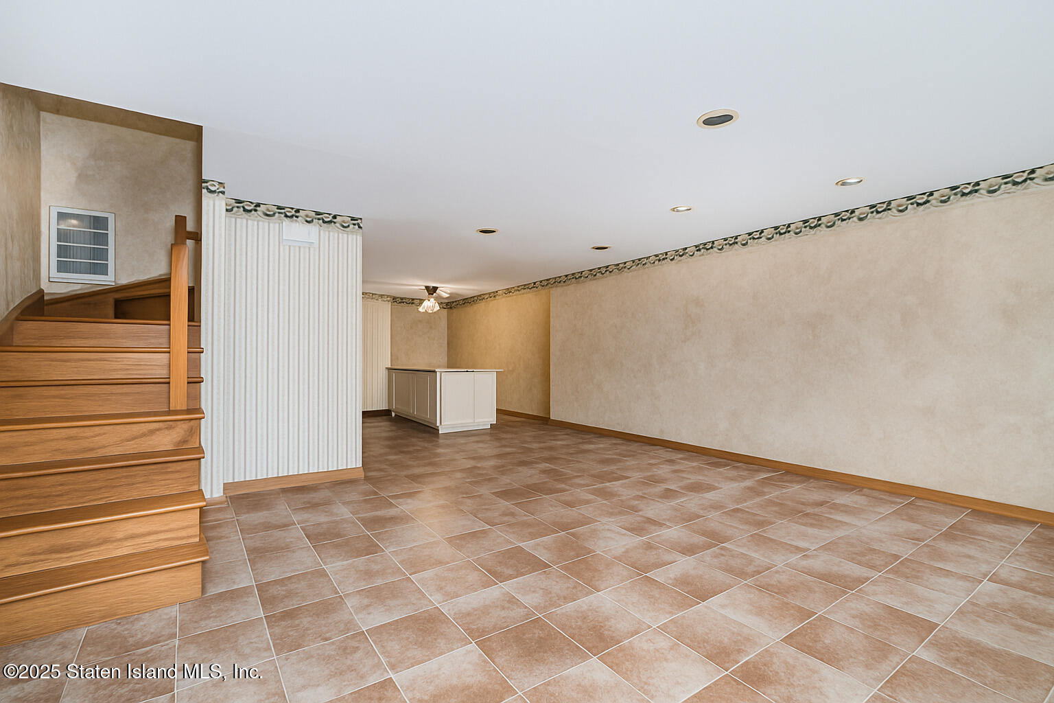 41 Wolcott Avenue Staten Island, NY 10312 - Photo 21 of 33 a view of a room with a door