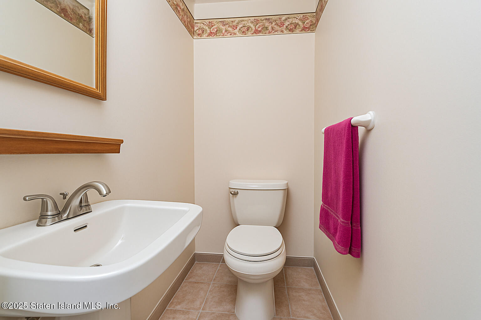 41 Wolcott Avenue Staten Island, NY 10312 - Photo 4 of 33 firdt floor bath