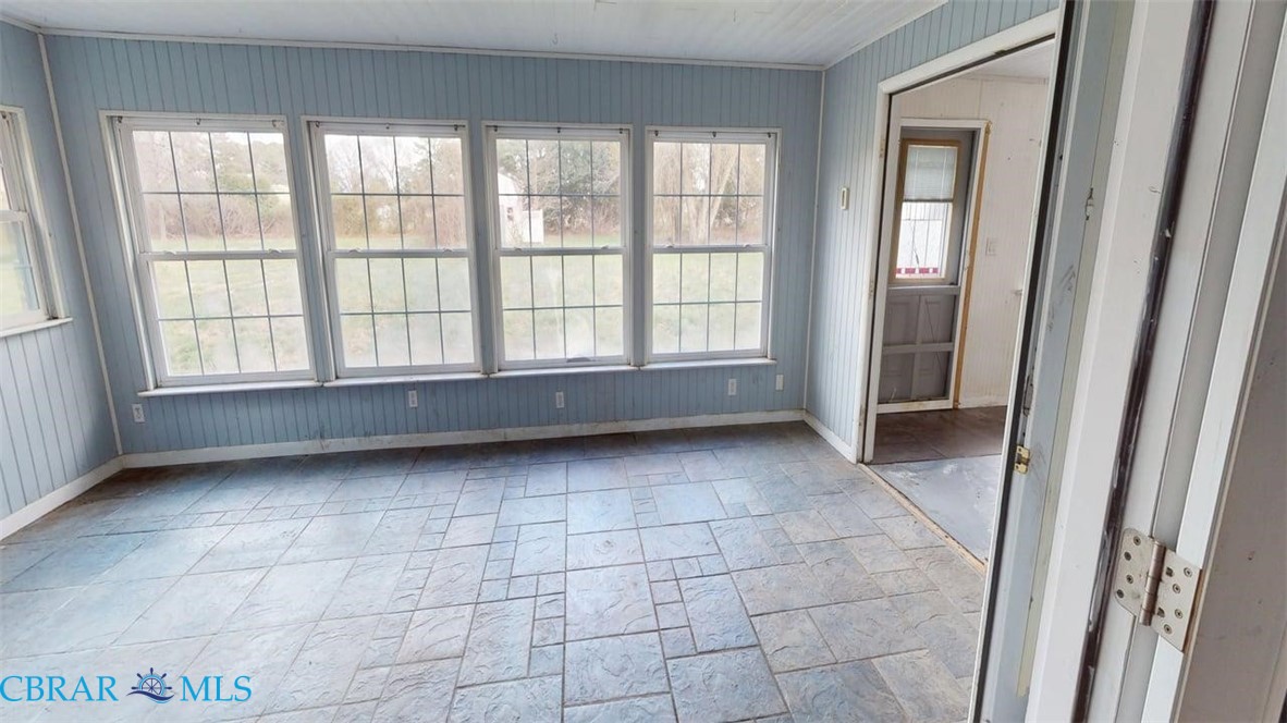 1678 Fitchetts Wharf Road Moon, VA 23119 - Photo 7 of 50