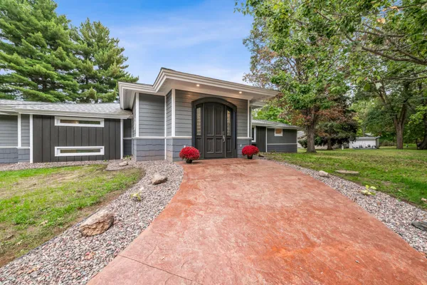 $995,000 | 7277 Northshore Drive, Siren, WI 54872