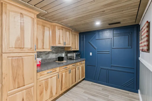 $995,000 | 7277 Northshore Drive, Siren, WI 54872