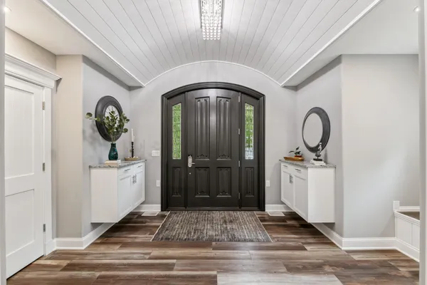 $995,000 | 7277 Northshore Drive, Siren, WI 54872