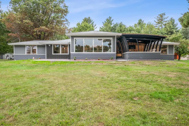 $995,000 | 7277 Northshore Drive, Siren, WI 54872