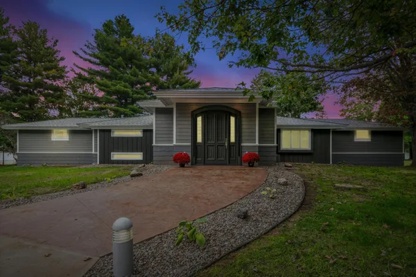 $995,000 | 7277 Northshore Drive, Siren, WI 54872