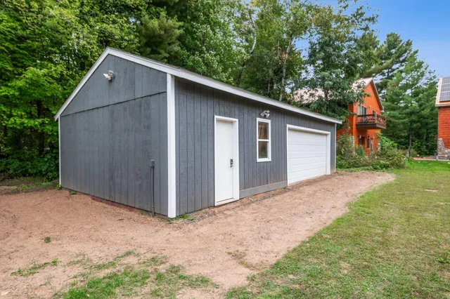 $995,000 | 7277 Northshore Drive, Siren, WI 54872