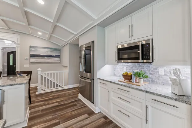 $995,000 | 7277 Northshore Drive, Siren, WI 54872