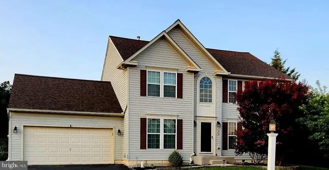 a view of a house with street