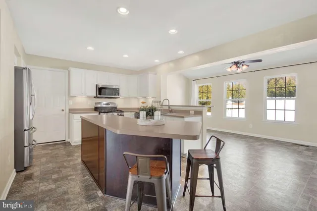 $489,000 | 2040 Waterfall Drive, Hanover, PA 17331