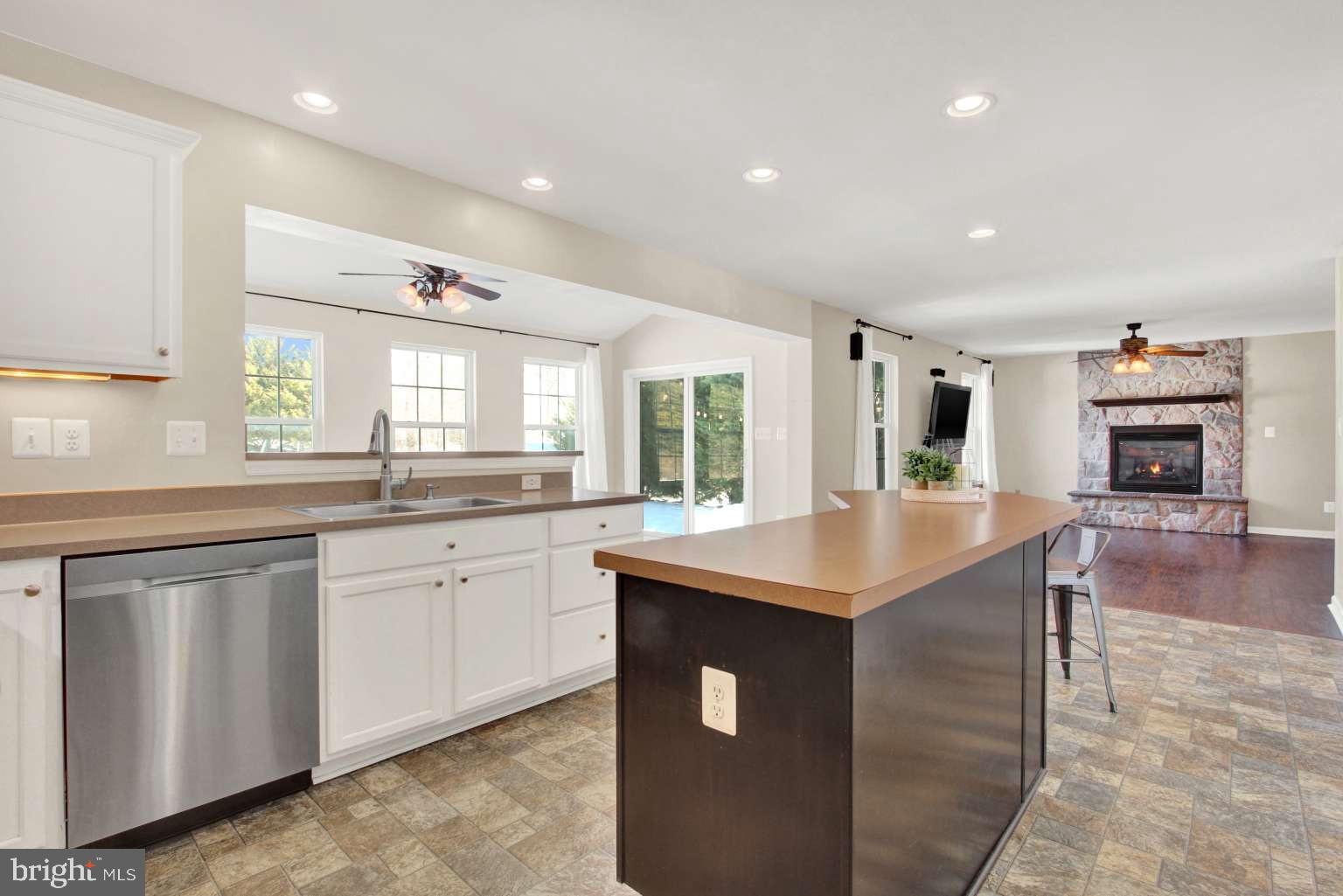 2040 Waterfall Drive Hanover, PA 17331 - Photo 3 of 25