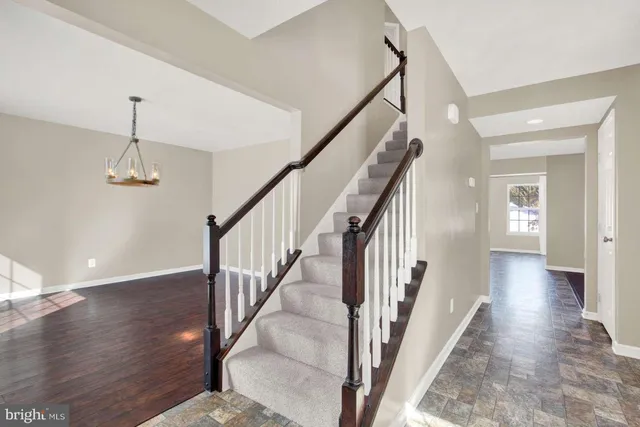 $489,000 | 2040 Waterfall Drive, Hanover, PA 17331