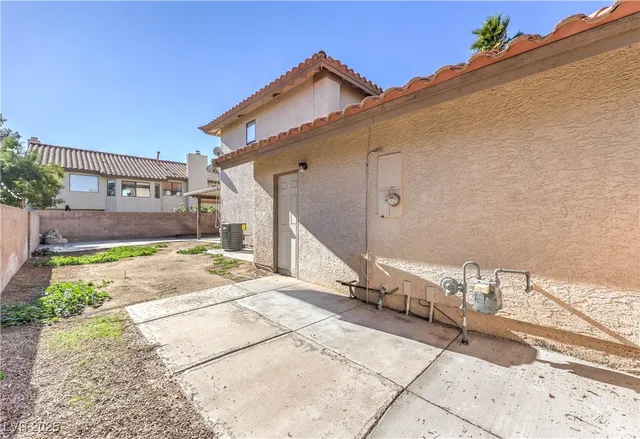 $499,999 | 9021 Feather River Court, Las Vegas, NV 89117