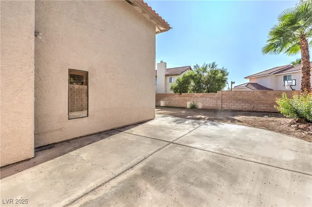 $499,999 | 9021 Feather River Court, Las Vegas, NV 89117