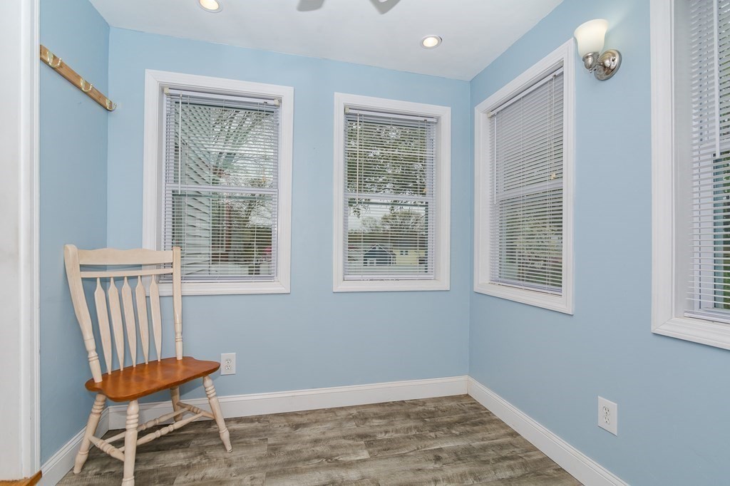 27 West Meadow Road Lowell, MA 01854 - Photo 16 of 32