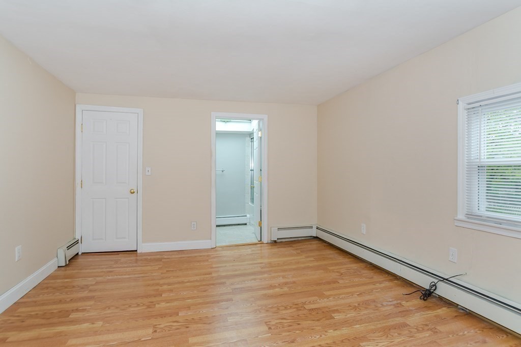 27 West Meadow Road Lowell, MA 01854 - Photo 18 of 32