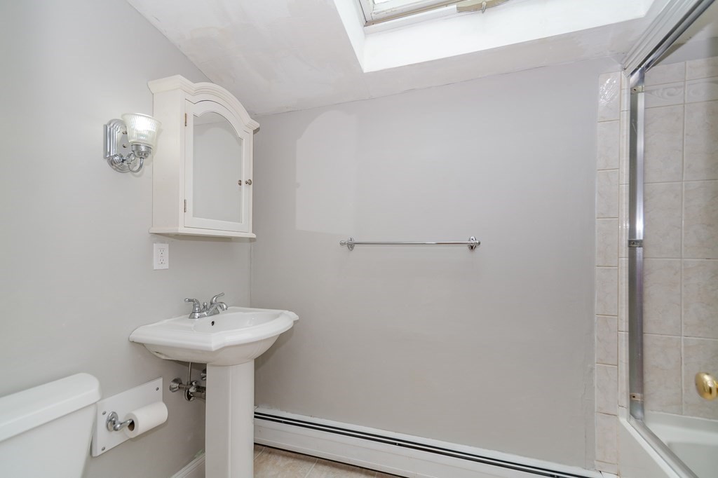 27 West Meadow Road Lowell, MA 01854 - Photo 21 of 32