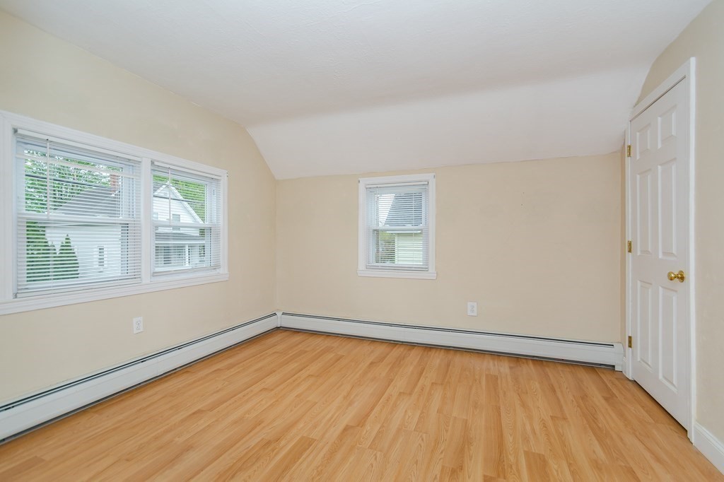27 West Meadow Road Lowell, MA 01854 - Photo 22 of 32