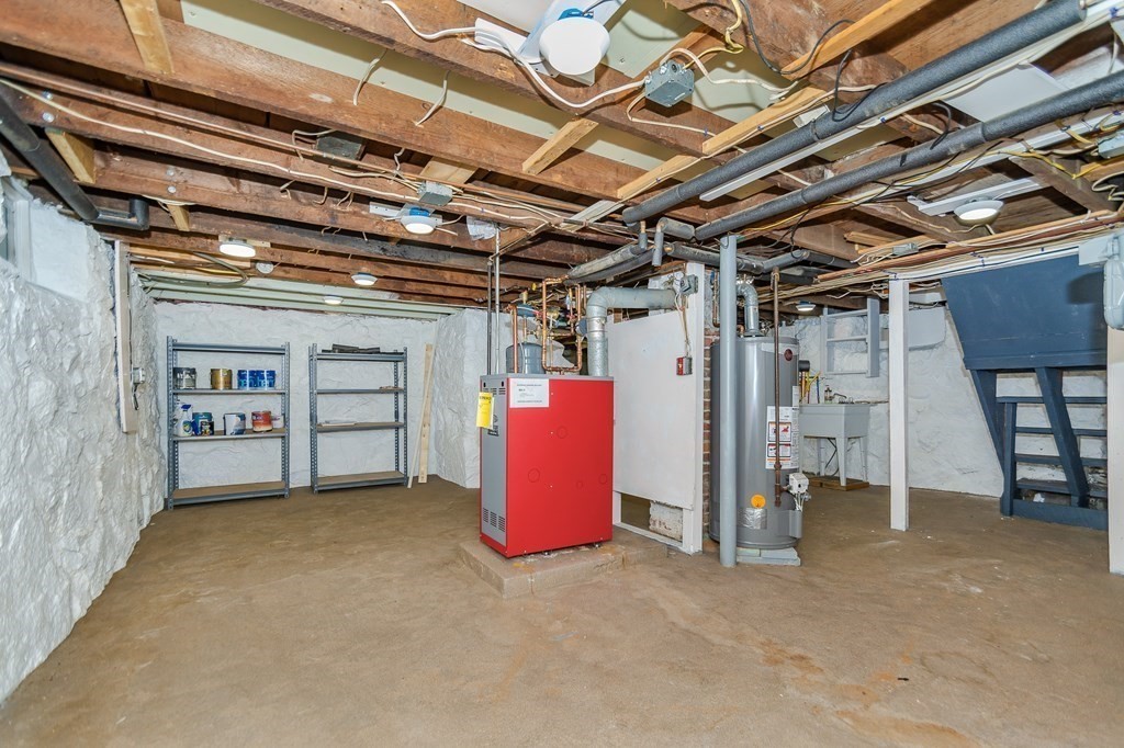 27 West Meadow Road Lowell, MA 01854 - Photo 26 of 32