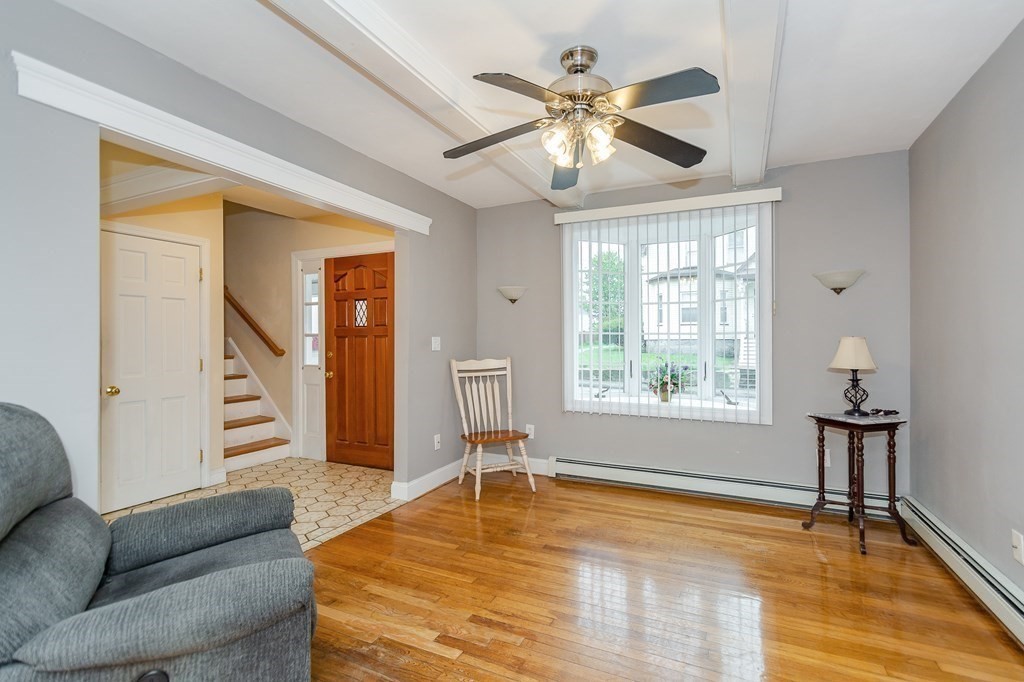 27 West Meadow Road Lowell, MA 01854 - Photo 4 of 32
