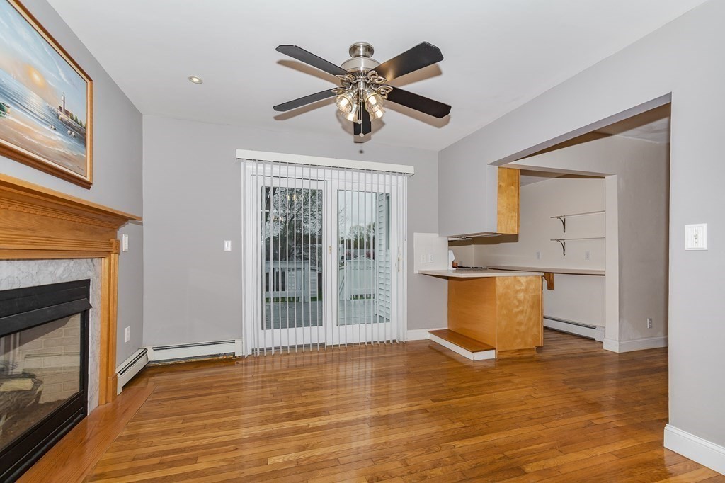 27 West Meadow Road Lowell, MA 01854 - Photo 6 of 32