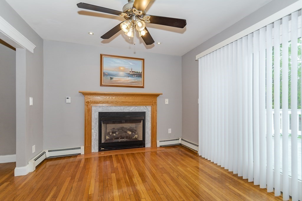 27 West Meadow Road Lowell, MA 01854 - Photo 7 of 32