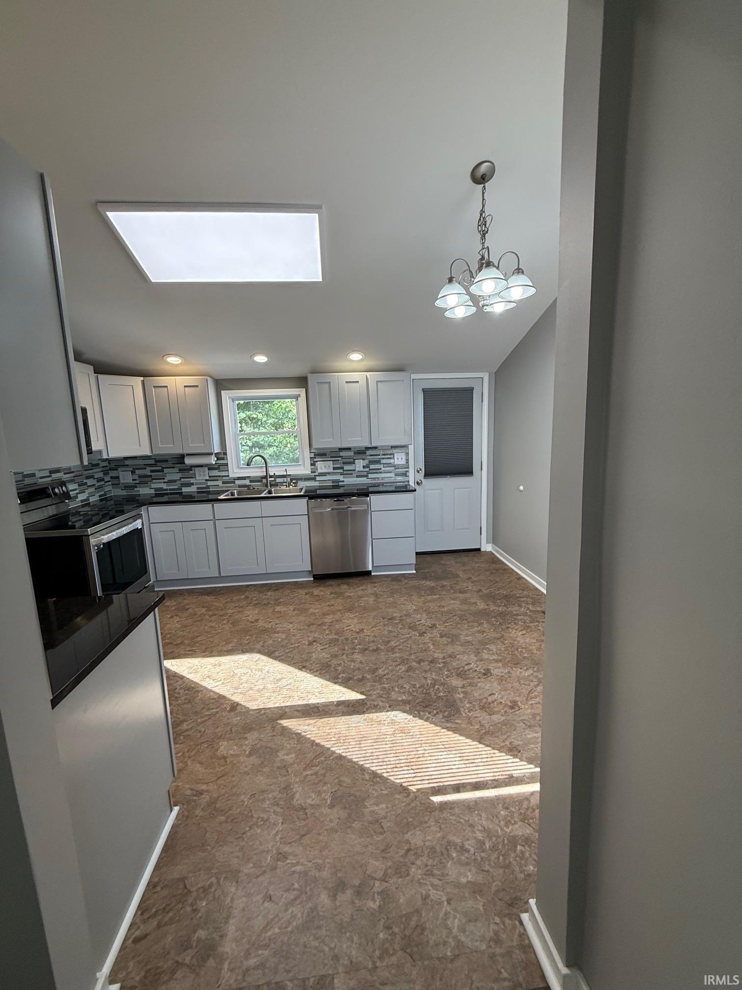 809 Harmony Way Evansville, IN 47720 - Photo 5 of 36