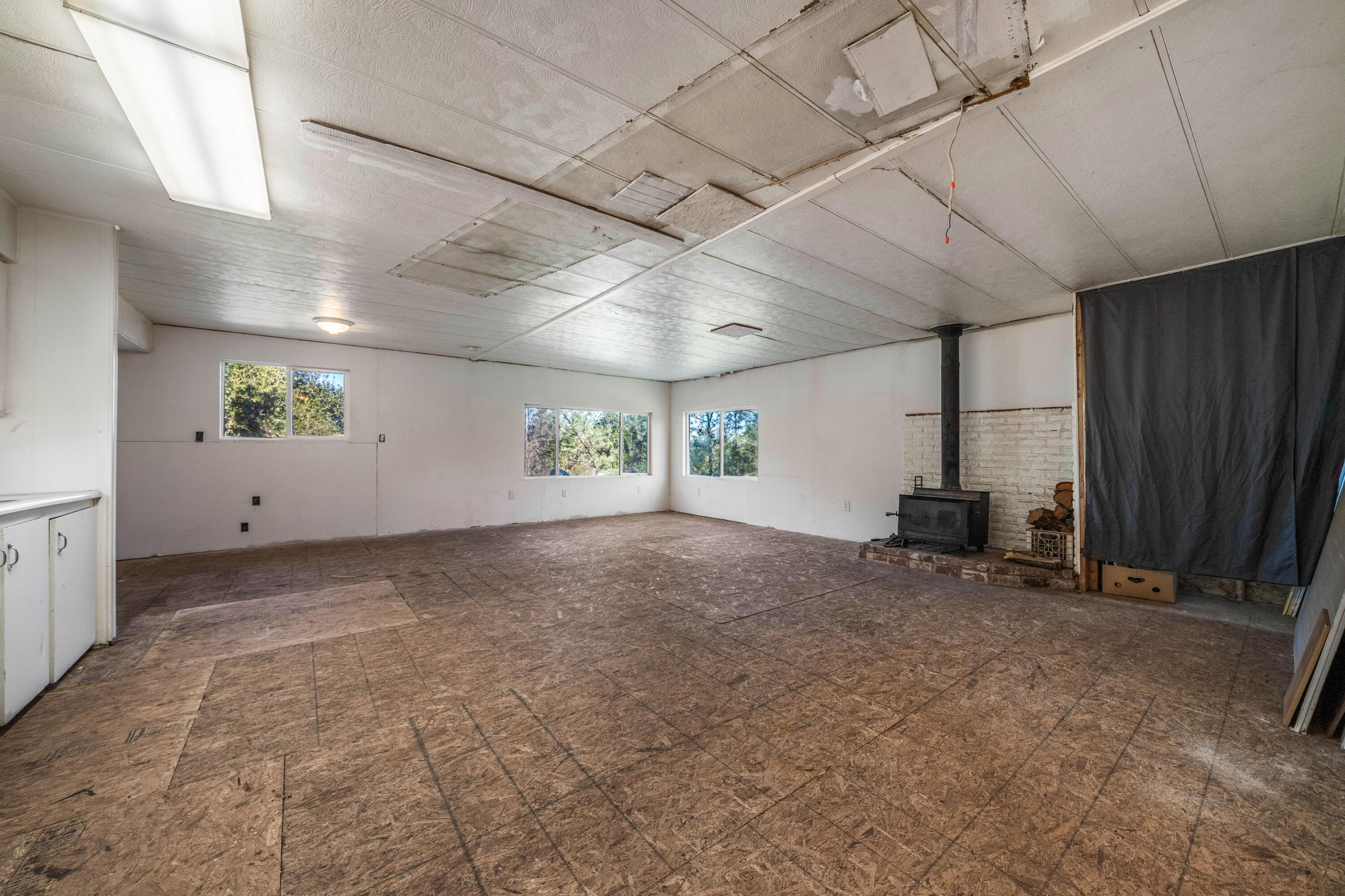 18240 View Point Drive Anderson, CA 96007 - Photo 10 of 47 IMG-10