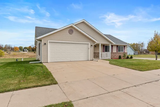 $375,000 | 836 Tower Drive, Hartford, WI 53027