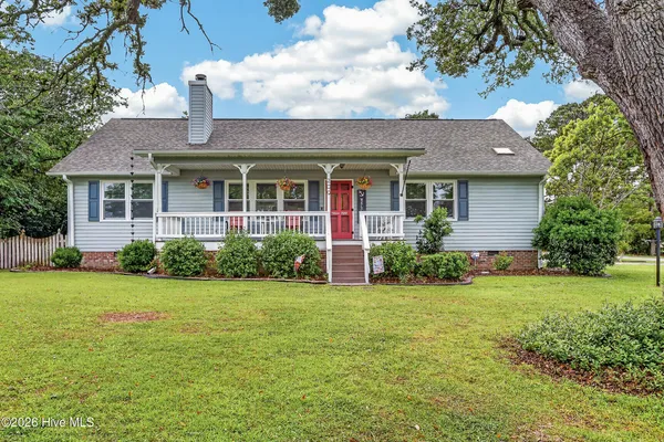 $450,000 | 209 River Reach Drive, Swansboro, NC 28584
