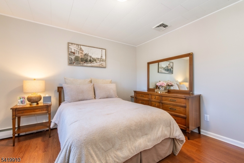 219 Linden Road Wayne, NJ 07470 - Photo 20 of 32