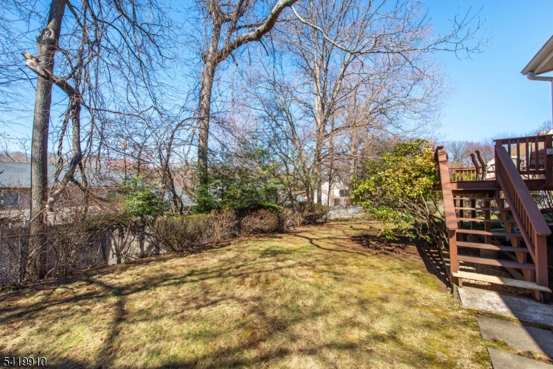 219 Linden Road Wayne, NJ 07470 - Photo 28 of 32