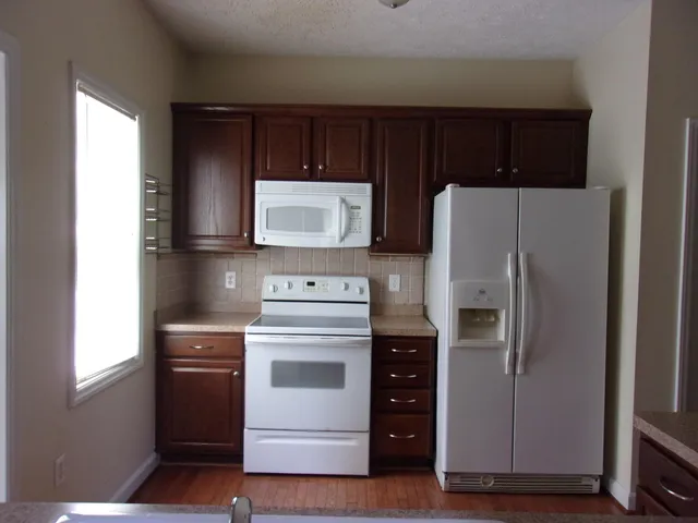 $2,000 | 1095 Magnolia Drive, Aberdeen, NC 28315