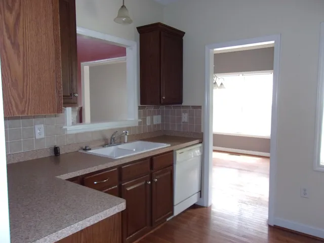 $2,000 | 1095 Magnolia Drive, Aberdeen, NC 28315