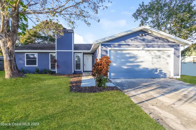 $2,025 | 977 Beacon Street Northwest, Palm Bay, FL 32907