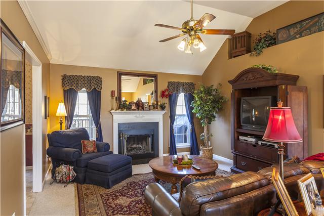 816 Rands Way Columbia, TN 38401 - Photo 3 of 17