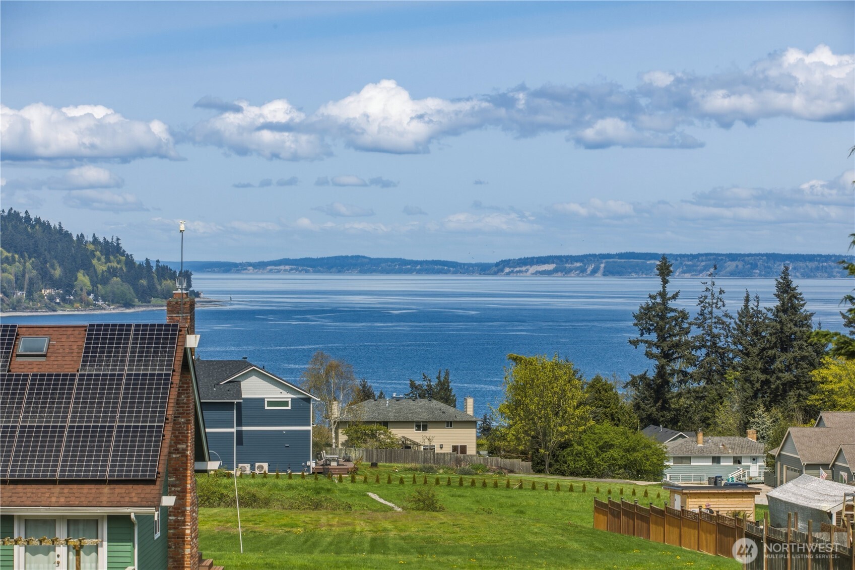 23506 Seatter Road Northeast Kingston, WA 98346 - Photo 3 of 40