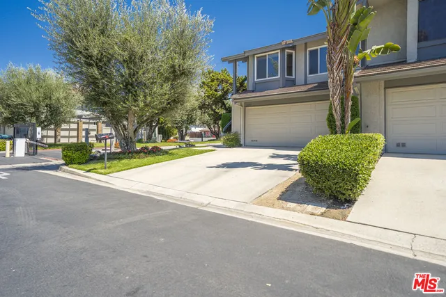 $979,000 | 2040 Woodbriar Court, Fullerton, CA 92831
