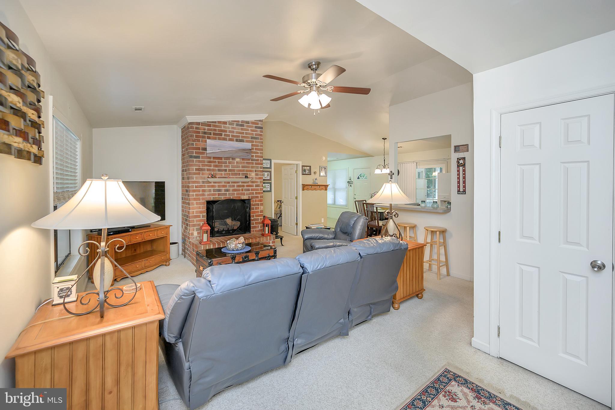 3603 Burton Road Bumpass, VA 23024 - Photo 14 of 44 Living Room with Cathedral Ceilings