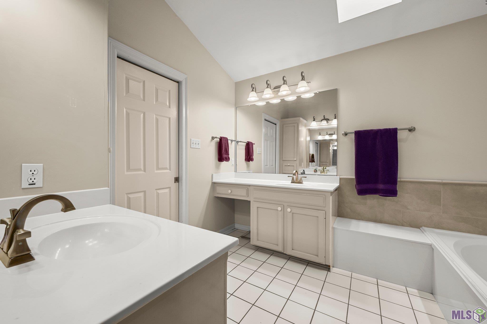 10310 Springwind Court Baton Rouge, LA 70810 - Photo 10 of 21