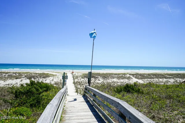 $659,000 | 203 Empie Avenue, Topsail Beach, NC 28445