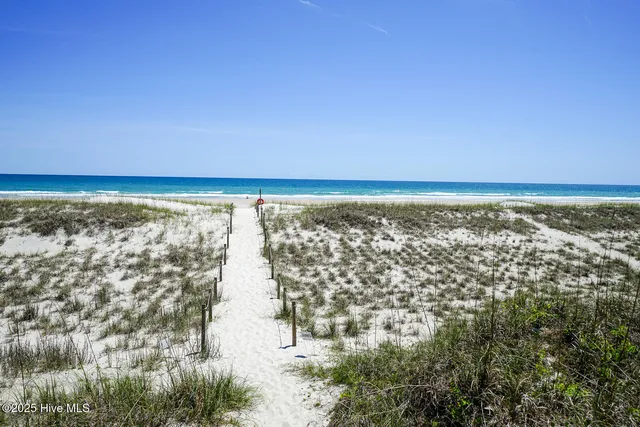 $659,000 | 203 Empie Avenue, Topsail Beach, NC 28445