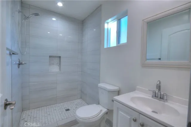 $1,850 | 14604 Cohasset Street, Van Nuys, CA 91405