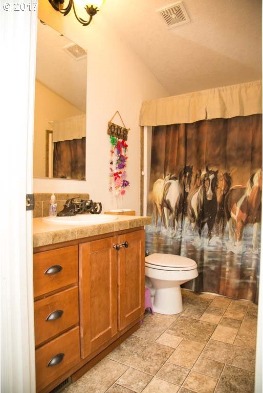 79294 Dufur Valley Road Dufur, OR 97021 - Photo 17 of 32 Gallery Image 17