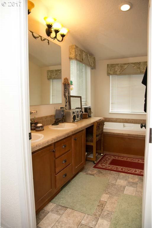 79294 Dufur Valley Road Dufur, OR 97021 - Photo 23 of 32 Gallery Image 23