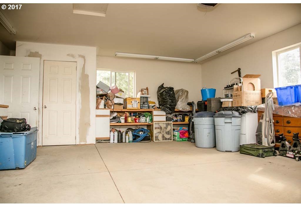 79294 Dufur Valley Road Dufur, OR 97021 - Photo 30 of 32 Gallery Image 30